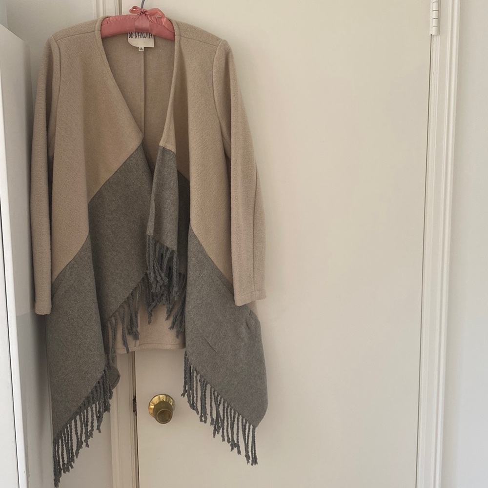 BB Dakota wrap sweater, S